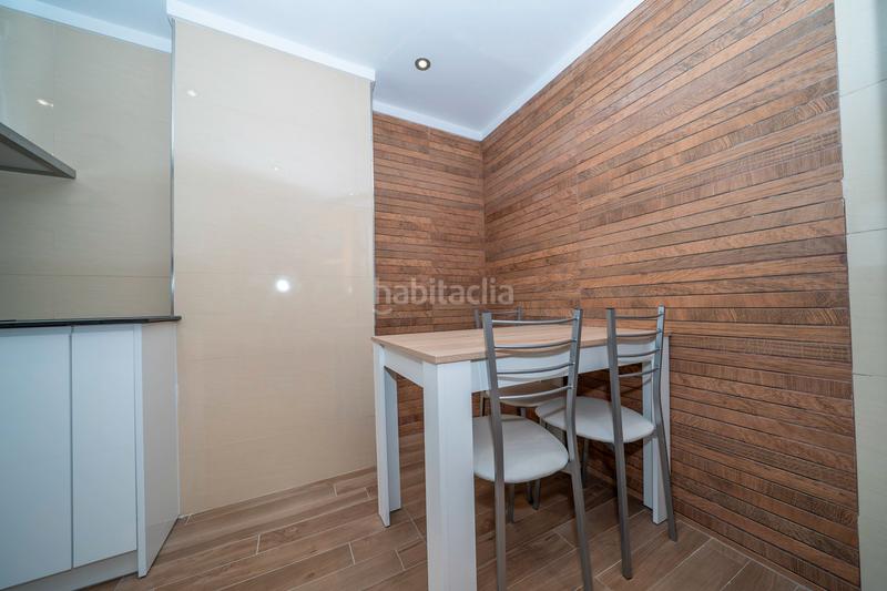Foto 5ca8ca2a-3c5a-406f-8a36-6b1d9669d6c8. Àtic amb calefacció aparcament a Centre Figueres