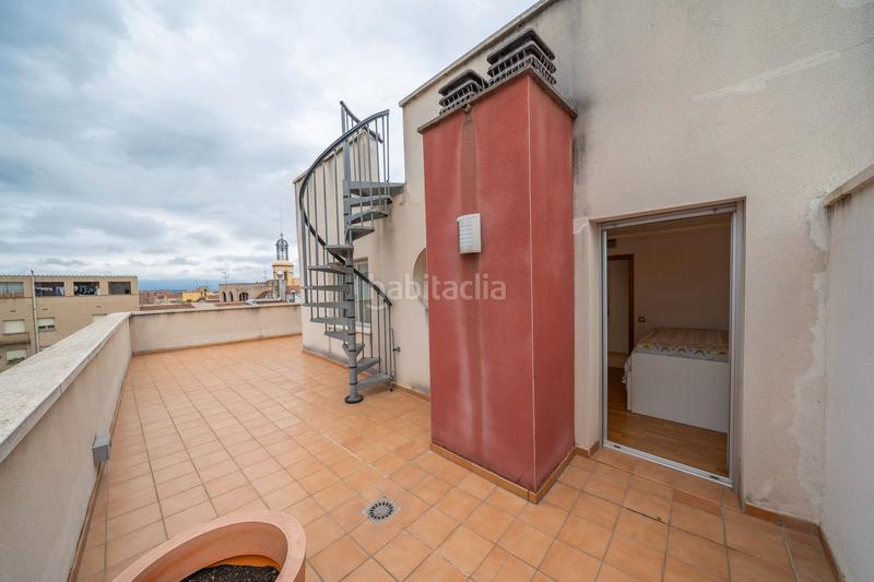 Foto 5953a3c7-70c8-4dc7-a59a-19c386e643d2. Attico con riscaldamento parcheggio in Centre Figueres