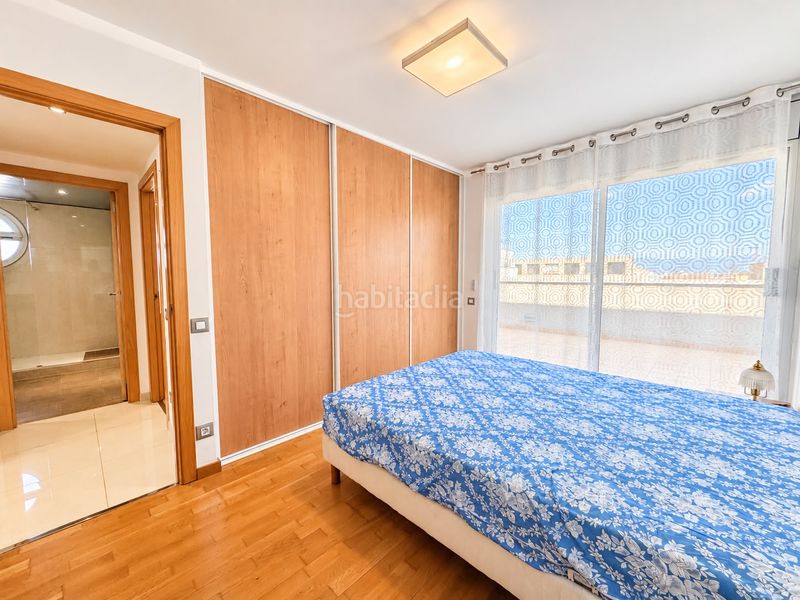 Foto 83857b0b-0300-4407-b9ff-8651fa08fa3e. Penthouse with heating parking in Centre Figueres