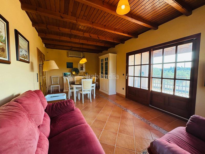 Foto edc62ce5-3795-4bd1-81b8-f5a537e820da. Chalet con camino riscaldamento parcheggio in Ventalló