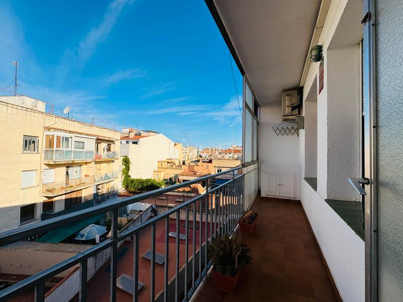 Foto cf4ff47f-0a83-4fc6-ba38-bf2d3266f40e. Piso en Centre Figueres