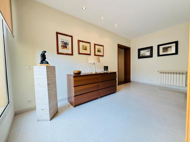 Foto 84d56087-2e3d-4e2f-b678-e3f49cbeb496. Casa con riscaldamento parcheggio in Carretera de Roses-Fossos Figueres