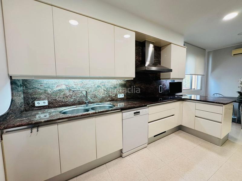 Foto ad505371-640a-403b-8d51-3b28aefe5503. Casa con riscaldamento parcheggio in Carretera de Roses-Fossos Figueres