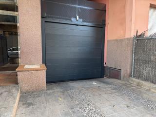 Autoparkplatz  Carrer migdia