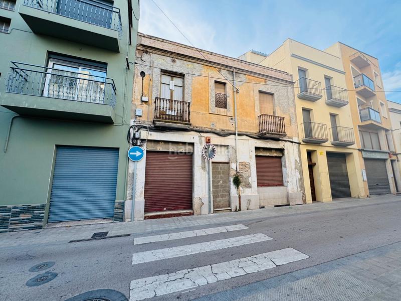 Foto aa015924-bb0f-410d-b56b-a4b17e89b648. Casa in carrer era d'en vila 16 in Centre Figueres