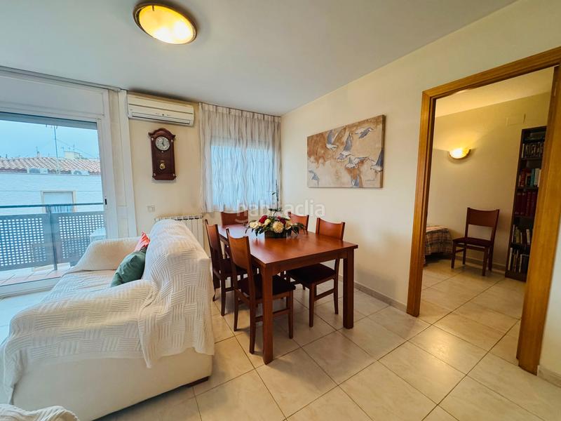 Foto 20aa8faa-eee8-4500-9a6a-2608571ba045. Flat with heating parking in Creu de la Mà Figueres