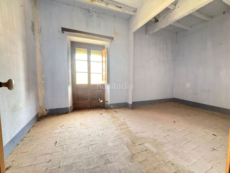 Foto ce664717-b94a-4c7e-a9dc-b61078b550cd. Casa a carrer gran 2 a Lladó