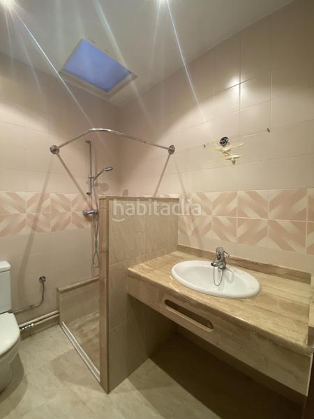 Foto 0d287ec6-3a87-4051-99ec-0312bffe3ad5. Chalet con parcheggio in Eixample Sud-Migdia Girona