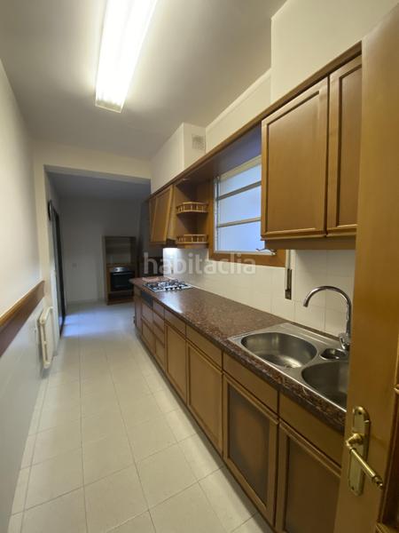 Foto 6cdc6fe5-b703-4749-b95c-fa89638be7c0. Chalet con parcheggio in Eixample Sud-Migdia Girona