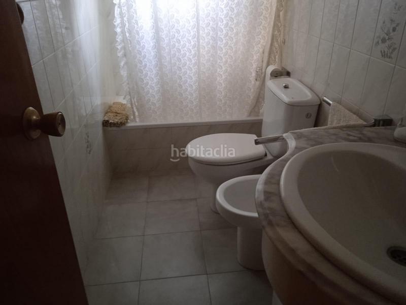 Foto 6f62fca7-05e9-4975-b2e2-6515495b2752. Chalet con parcheggio in Eixample Sud-Migdia Girona