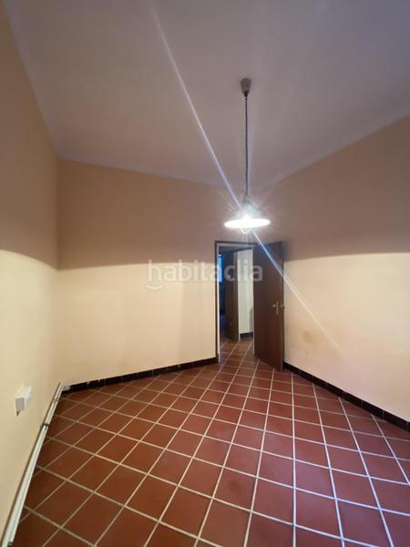 Foto aeb12e94-1500-470b-9a50-90906f1f8f0d. Chalet con parcheggio in Eixample Sud-Migdia Girona