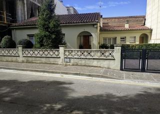 Xalet a Eixample Sud-Migdia. Casa de planta baixa de 125m2 al costat de corte ingles