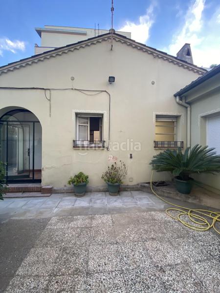 Foto ef8aa8be-42d6-4bb8-a308-8e1961037f2f. Chalet con parcheggio in Eixample Sud-Migdia Girona