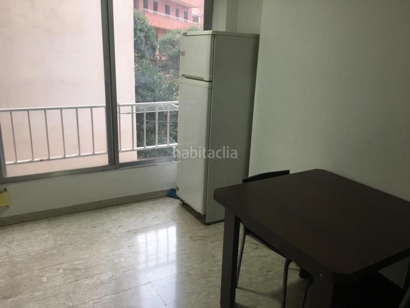 Foto 9a84b1ac-05ab-40c0-a58d-1bd1fb4d5977. Piso pis de 207m2 al carrer francesc ciurana. 2 finques. en Girona