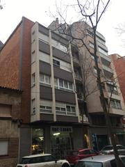 Pis a Eixample Nord. Pis de 207m2 al carrer francesc ciurana. 2 finques.