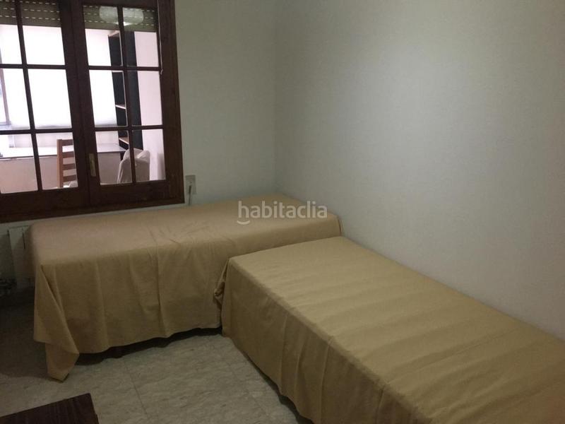 Foto f05632b8-230d-48b1-a782-a11821920a60. Piso pis de 207m2 al carrer francesc ciurana. 2 finques. en Girona