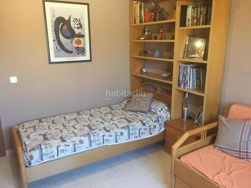 Foto 6bec0cb6-5d01-4df0-b20c-737cf526160a. Casa bifamiliare con riscaldamento parcheggio in Palau Girona