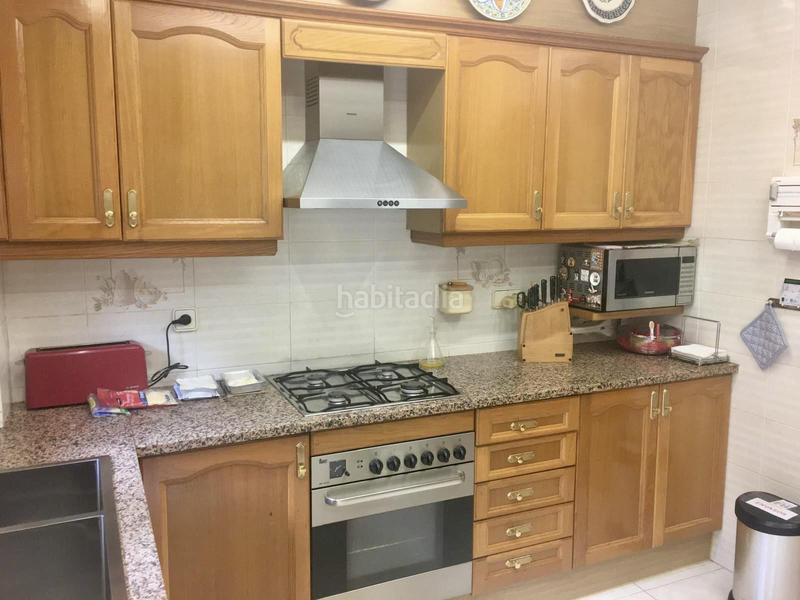 Foto 79669171-d680-4358-a514-773ae2e75bec. Casa bifamiliare con riscaldamento parcheggio in Palau Girona