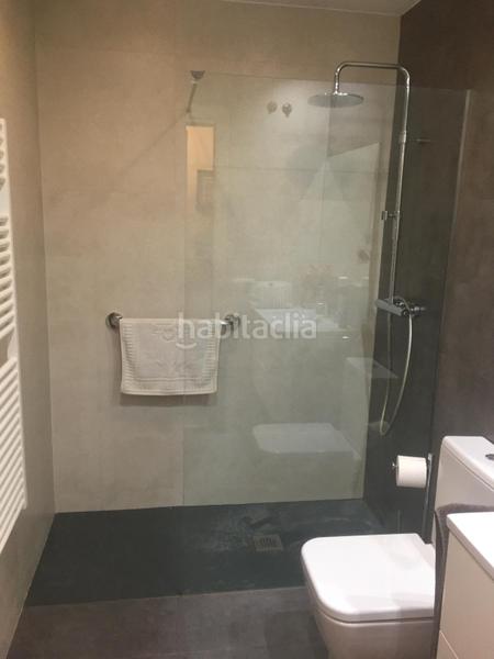 Foto a729f43e-0065-49b5-bf19-1f7f4380ecee. Casa bifamiliare con riscaldamento parcheggio in Palau Girona