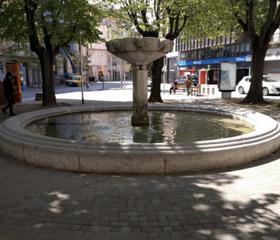 Pis a Eixample Nord. Pis seminou de 135m2 a la plaça marquès de camps.