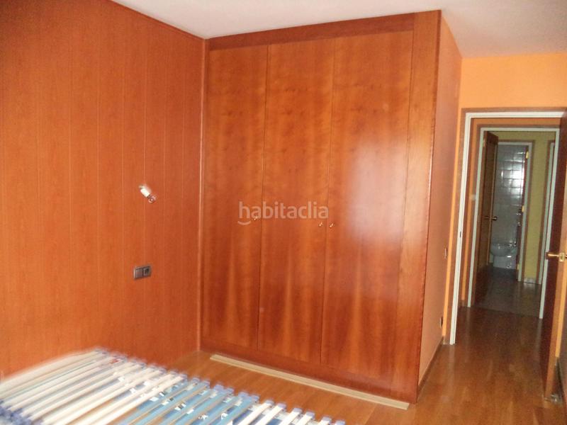Foto c5cd2c21-9f7e-46e7-bfd7-c4c728db7c0f. Pis amb calefacció aparcament a Eixample Sud-Migdia Girona