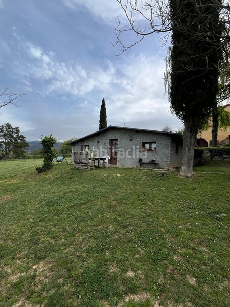 Foto 45fb2f8c-1701-4e11-9682-585453e22a7d. Masia a Bescanó
