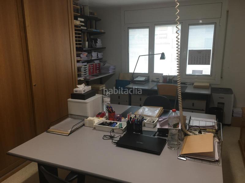 Foto 0fb760df-f5ba-42ce-a7b6-ec42a28d1de1. Location bureau dans Eixample Nord Girona