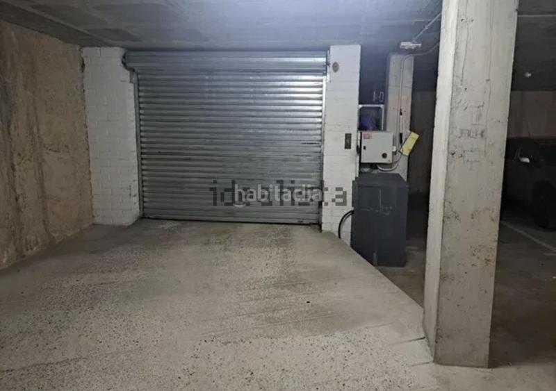 Foto 7376ed42-fbd1-4794-9ef1-14055fff055b. Car parking in Eixample Sud-Migdia Girona