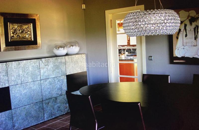 Foto 36c7976c-a270-40b8-a267-ceae1a83bd76. Chalet casa dalt standing de 450m2 en terreny 40.000m2 en Bescanó