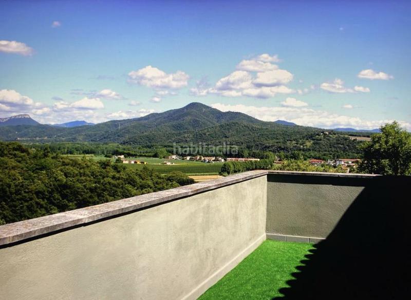 Foto 5cc51ff2-decb-4f87-ac23-53540c6f0b4a. Chalet casa dalt standing de 450m2 en terreny 40.000m2 en Bescanó