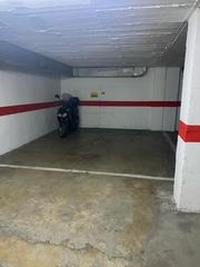 Lloguer Aparcament cotxe a Eixample Sud-Migdia. Plaça de parking gran a lluis pericot