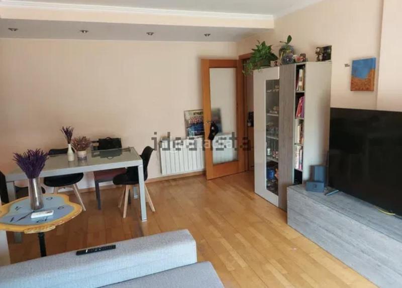 Foto 5ab8dbf6-526c-4e54-9a74-4e282b9dd994. Planta baja planta baixa amb jardí privat i garatge a Montilivi. en Girona