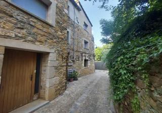 Masia a Juià. Casa rústica de 251m2 al poble de juià