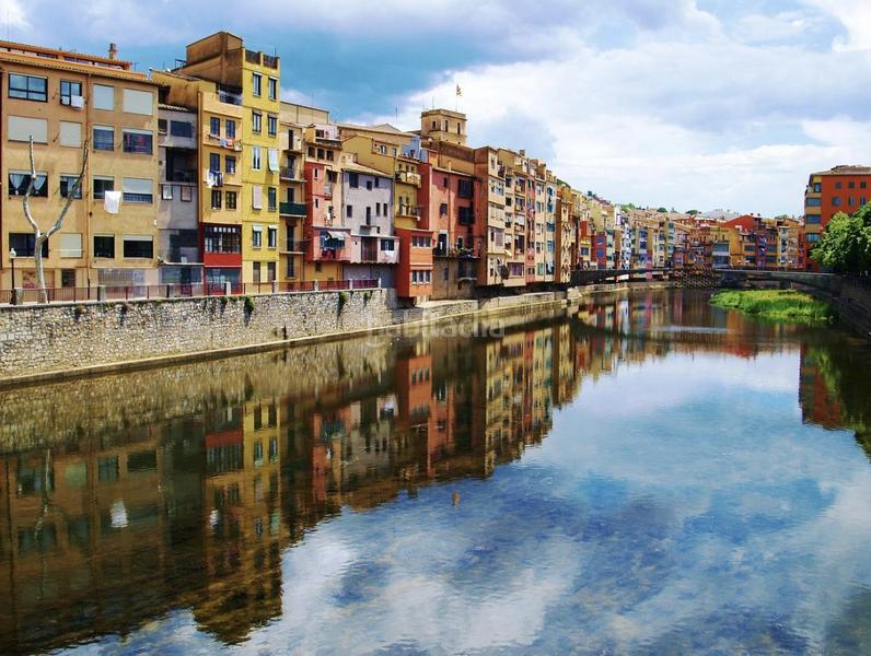 Foto 7be2e377-c949-497b-a09b-17ca1da19782. Rent flat with heating parking in Taialà - Germans Sabat Girona