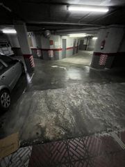 Affitto Posto auto in Sant Narcis. Parking per a cotxe granmitjà a lestaciò