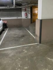 Affitto Posto auto in Eixample Nord. Parking per a cotxe mitjà de 17m2 a francesc ciurana