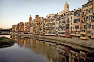 Àtic a Sant Narcis. Àtic reformat de 84m2 al costat del geieg de st. narcis