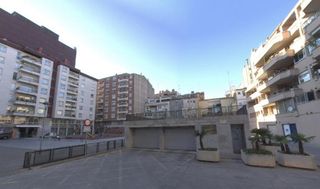 Rent Car parking in Eixample Nord. Plaça de parking en lloguer a la salle
