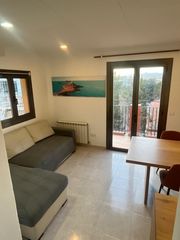 Location Appartement à Eixample Sud-Migdia. Pis de lloguer per estudiants106m2 al costat de corte inglés