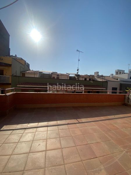 Foto a5e33b74-3c5b-44bb-b27f-a614570f6a95. Àtic amb calefacció a Eixample Nord Girona