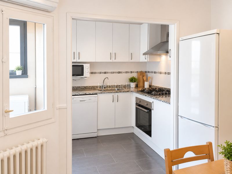 Foto 6c9f9745-1d5d-42b0-9729-f150529912c6. Flat in Eixample Nord Girona