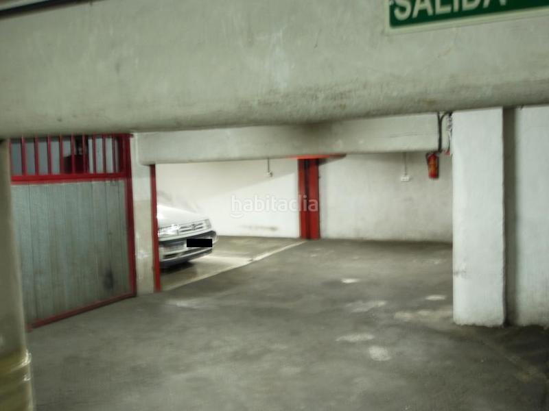Foto 758e3543-fcfb-42ed-82d0-d1bc5090ce6d. Parking coche en Centro-Ariz-Uribarri Basauri