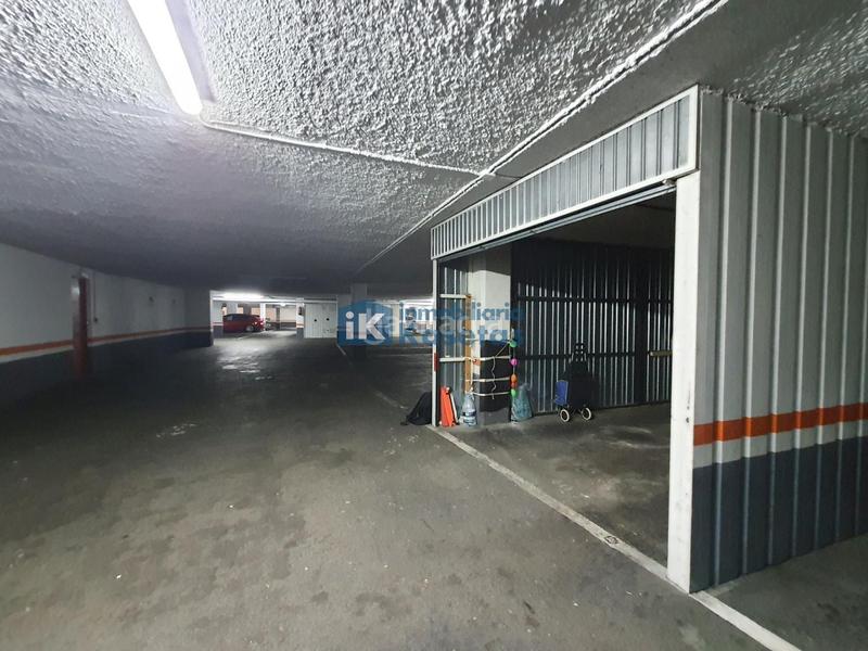 Foto 0c14036b-e037-47d5-97a9-4e6c3bb82cfa. Parking coche en Urbi Basauri