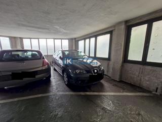 Aparcament cotxe a Pozokoetxe