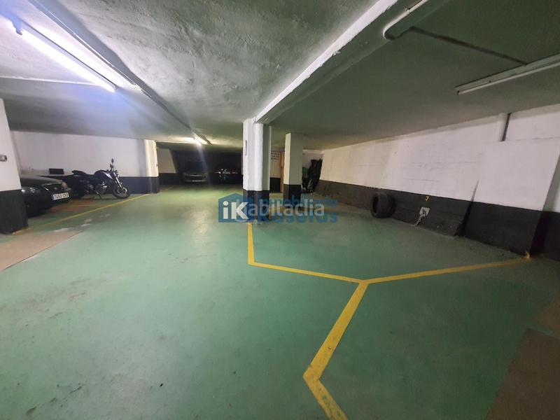 Foto c392e827-1fad-47cb-b920-7d691a5e076a. Parking coche en Centro-Ariz-Uribarri Basauri