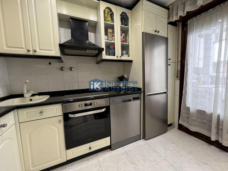 Foto bd79d675-3aa5-4a03-8623-25327202ee57. Appartement avec chauffage dans Centro-Ariz-Uribarri Basauri