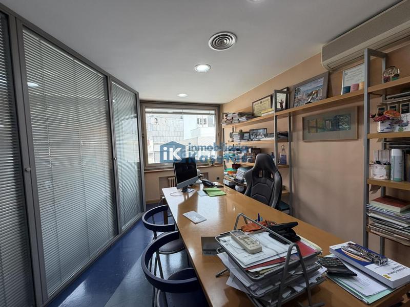 Foto 47f8490e-b74c-4976-9ebb-01afb29235eb. Rent office space in Zabalburu Bilbao