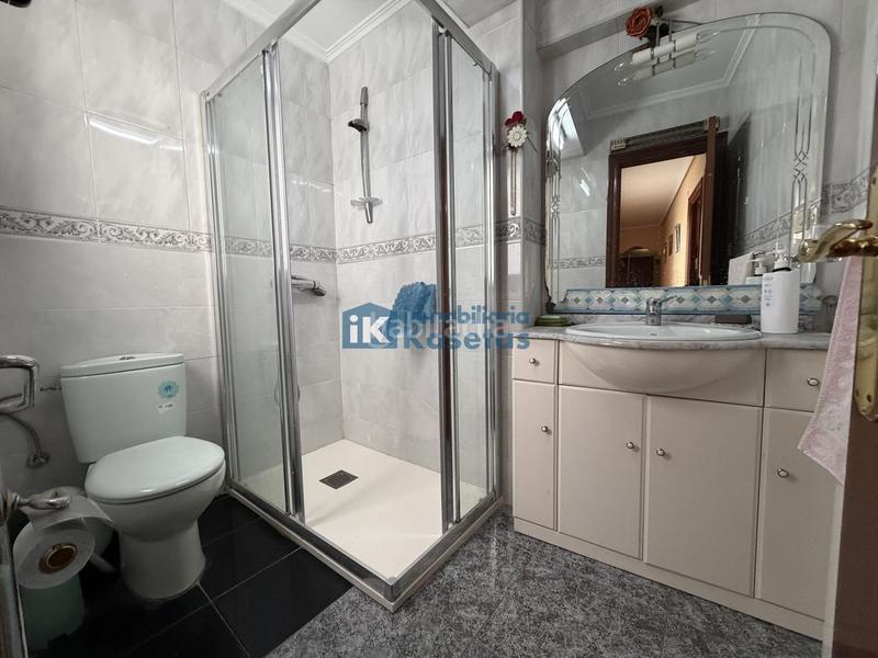 Foto 3418e412-41da-4b6c-b530-a602537f4870. Appartamento con riscaldamento in Kalero-Basozelai Basauri