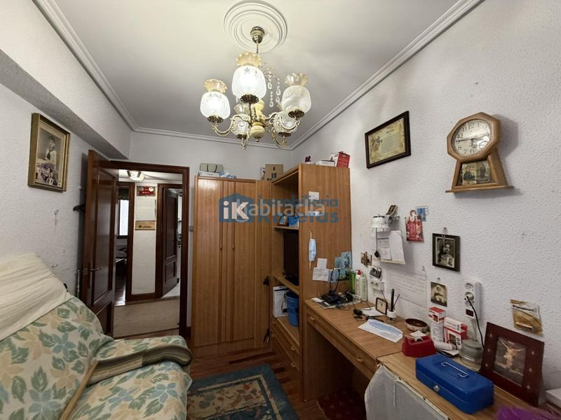 Foto 4643bc68-f5e1-4dff-8960-a4746756831d. Piso en Kalero-Basozelai Basauri