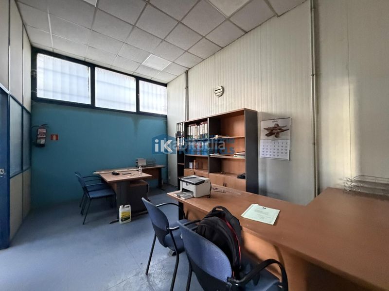 Foto 9b70243d-5725-45ed-9fc8-10f8541784b1. Nave industrial en Urbi Basauri